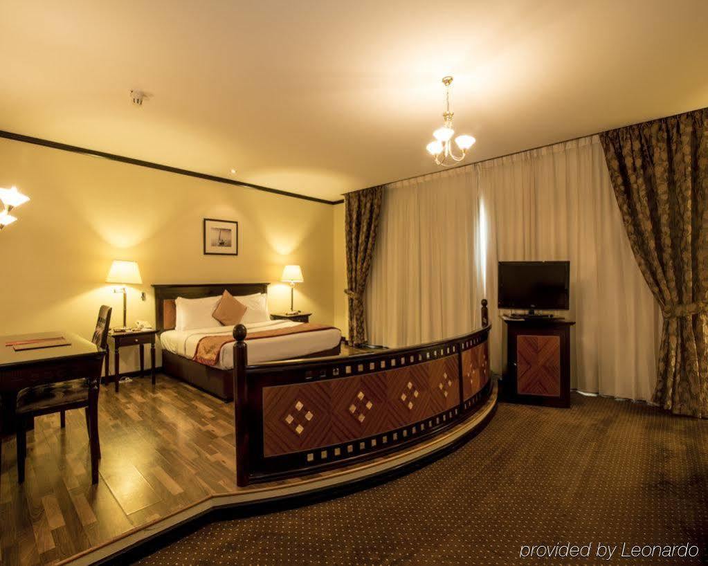 Rolla Suites Hotel -Former J5 Bur Dubai Hotel Экстерьер фото
